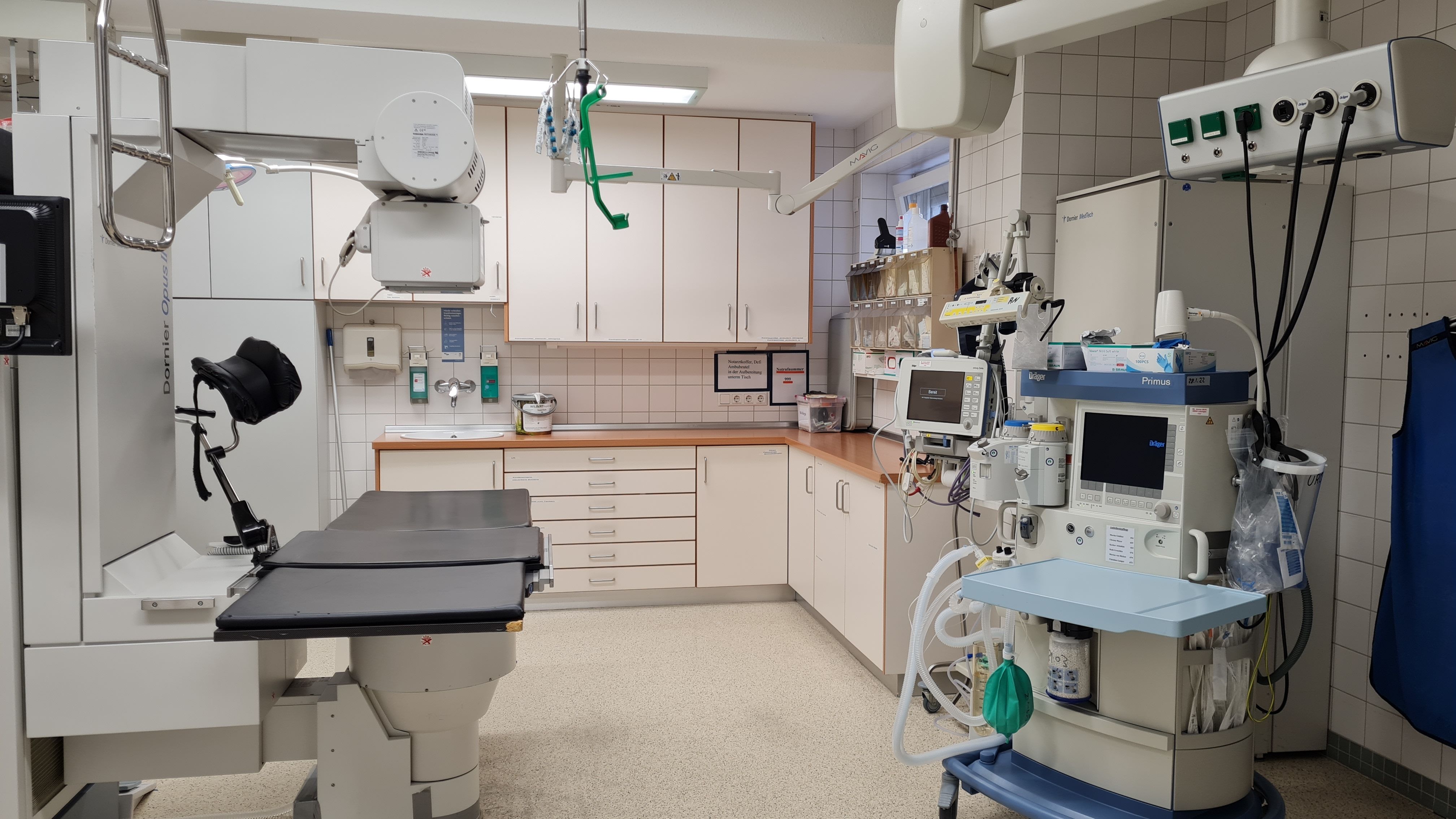 Unit laryngologiczny a diagnostyka słuchu i równowagi – jak wyposażyć nowoczesny gabinet ENT w sprzęt uzupełniający